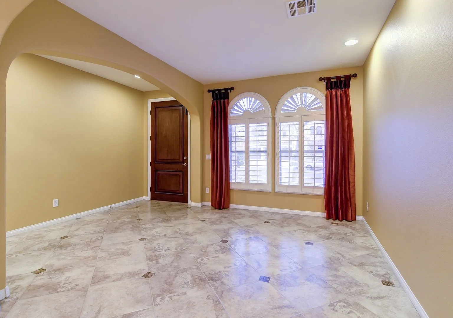 519 Las Ocas Court — Photo 2