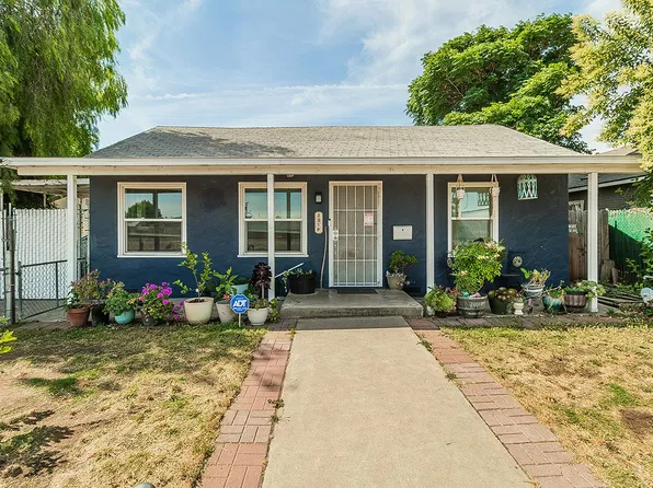 2216 E Floradora Ave, Fresno, CA 93703