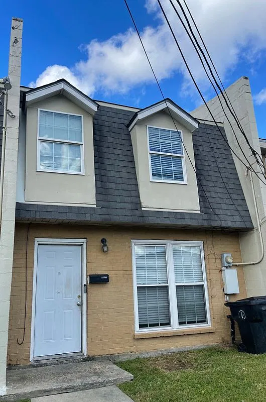 2 bed, 2.0 bath, 1120 sqft, $1,300 — Photo 1