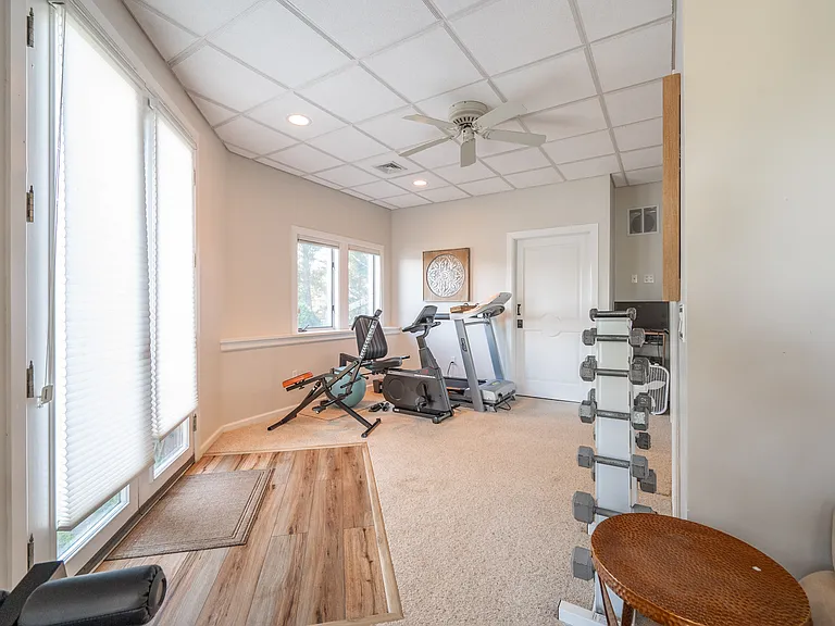 20 Shore Rd — Photo 80