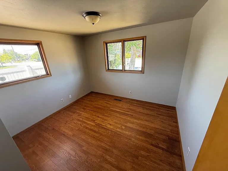 12802 E Mission Ave — Photo 9