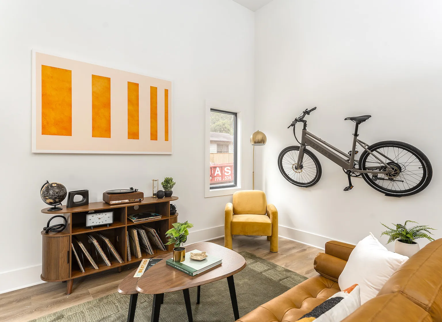 1160 Gracewood Ave — Photo 4