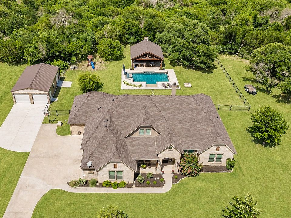 1st image of 259 Wapiti Dr