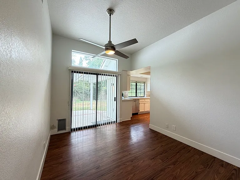 27861 Sheffield — Photo 13