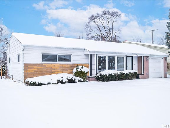 2nd image of 1828 Tebo St