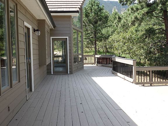 Large Rear Deck with plenty of room for entertaining all of your friends!