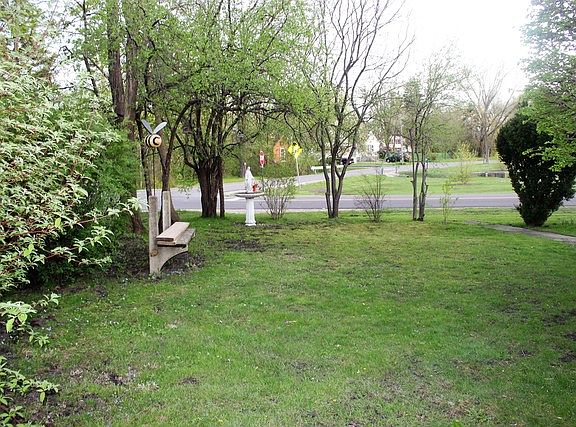 5th image of 1616 Meadowbrook Dr