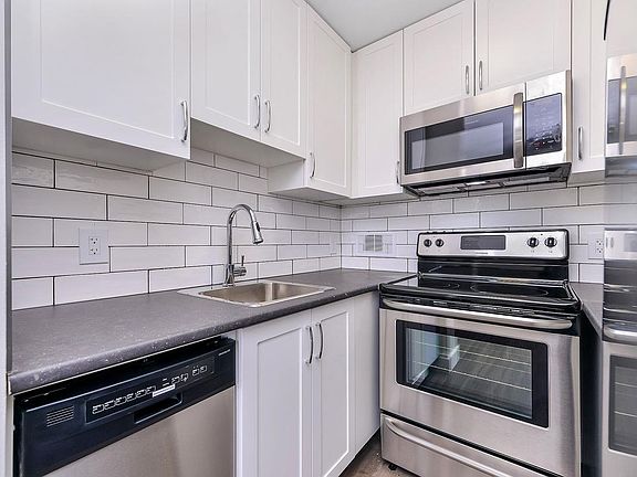 5th image of 415 Michigan St #405