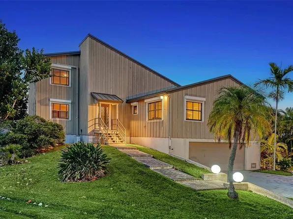 4367 Pompano Ln, Palmetto, FL 34221