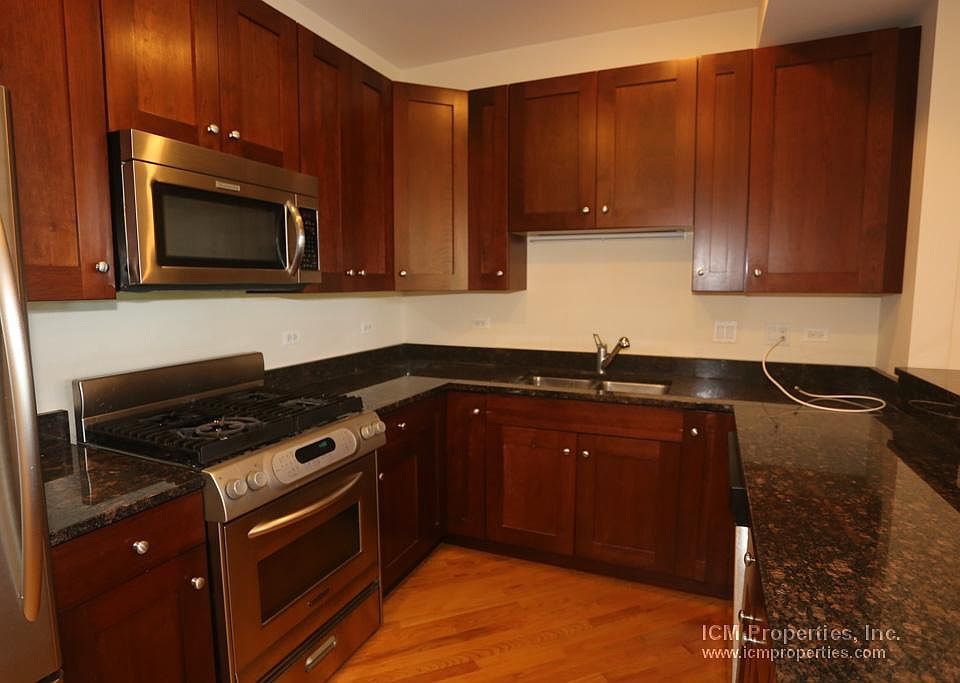1st image of 3829 N Southport Ave #2K