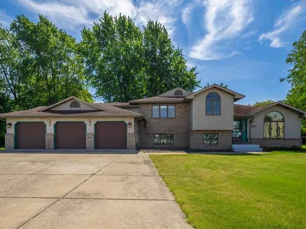 10046 Polk Ct, Crown Point, IN 46307