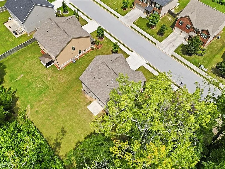 3132 Hawthorn Farm Blvd — Photo 49