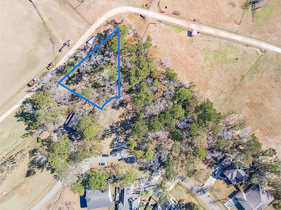 3rd image of 23 & 22 Holly Springs Dr #A