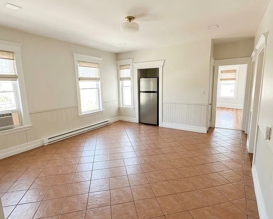 246 Millbury St #3