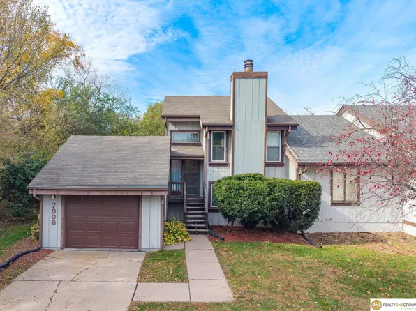 7006 N 79th Plz, Omaha, NE 68122