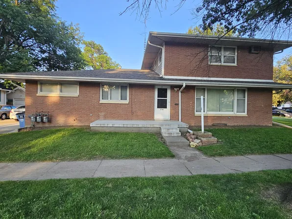 1736 S 13th St, Lincoln, NE 68502