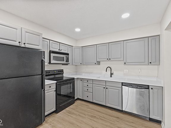 5th image of 2525 Brewster Rd
