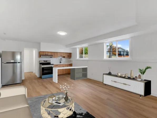 1420 W 16a St NE, Calgary, AB T2E 4T7