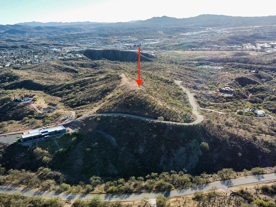 2nd image of N Manzanita Dr #3