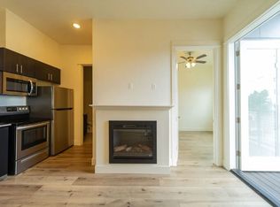 5980-5960 E Burnside St #2402, Portland, OR 97215