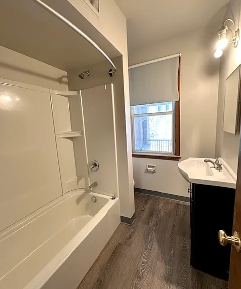 2112 Murray Ave #B — Photo 3