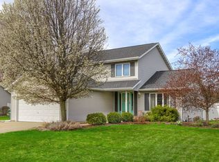 24436 S Edwin Dr, Channahon, IL 60410