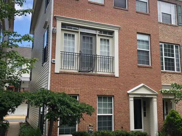 2307 Huntington Station Ct, Alexandria, VA 22303