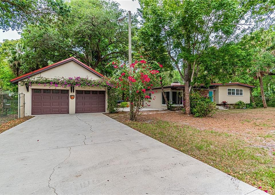 1st image of 641 Roberts Dr