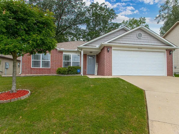 2604 Chapel Creek Dr, Benton, AR 72015