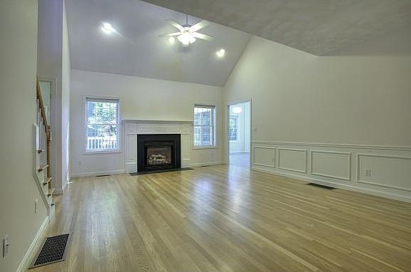 4th image of 52 Sawgrass Cir