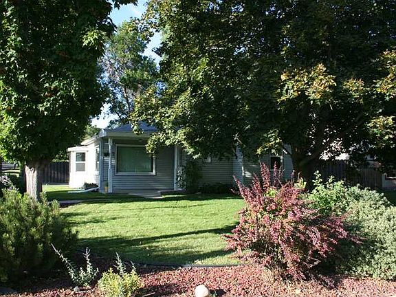 2nd image of 2717 Poly Dr