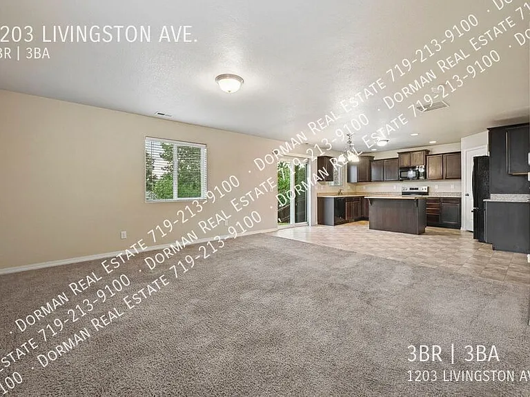 1203 Livingston Ave — Photo 6
