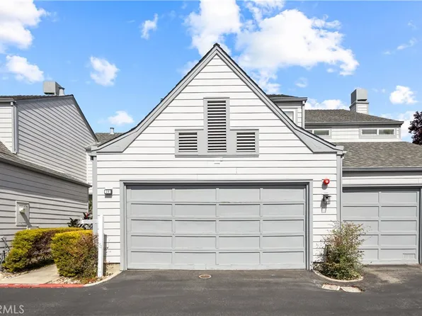 28 Binnacle Ln, Foster City, CA 94404