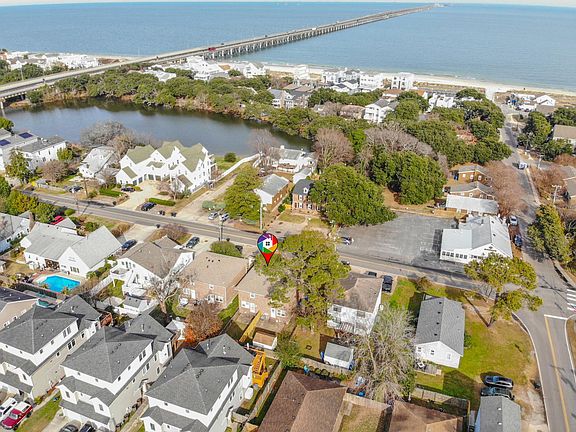 walk or bike to the beach