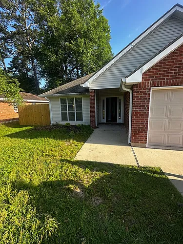 18067 Wedgewood Dr Photo 1