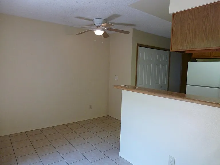 10174 W Dartmouth Ave — Photo 3