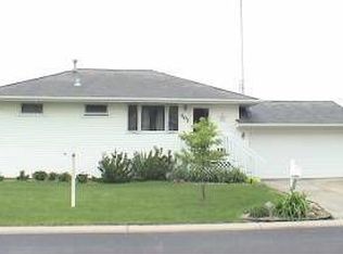 107 9th Ave NE, Dodge Center, MN 55927