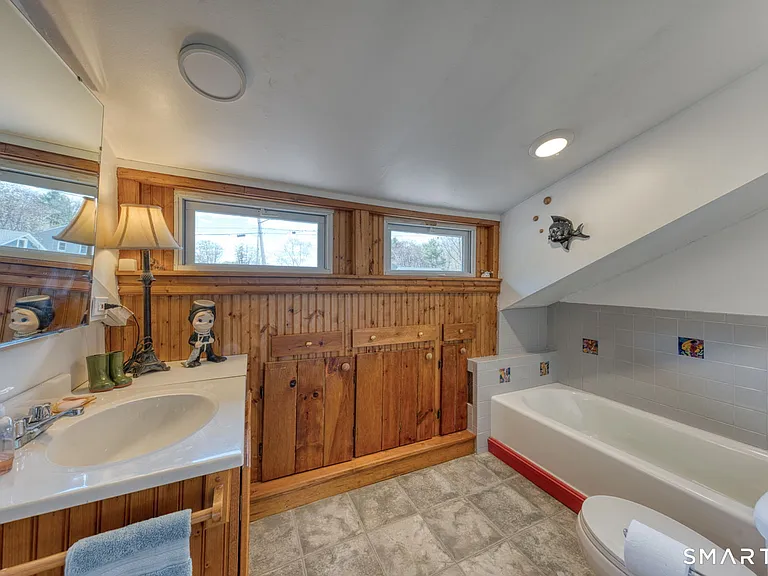 56 Tyler Lake Hts — Photo 17