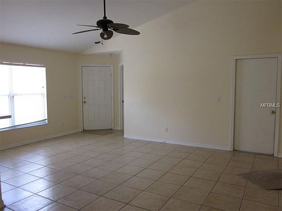 5th image of 11102 Elsinore Ct