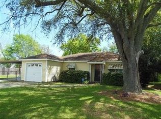 5244 6th St, Port Arthur, TX 77642