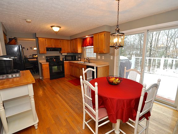 4th image of 5468 Woodville Ct