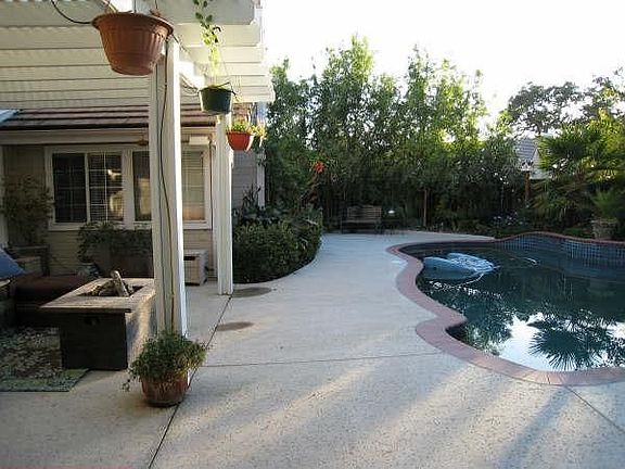 Firepit and Pool View
