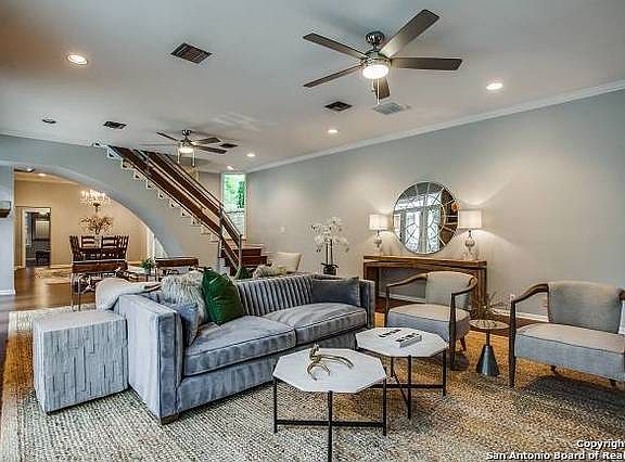 3rd image of 340 Normandy Ave