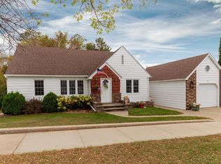 513 Michigan Ave W, Walker, MN 56484