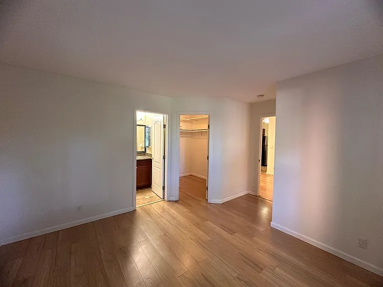 3395 Foxtail Ter — Photo 8