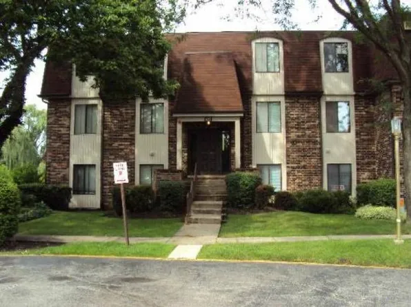 835 Waterview Cir APT 2, Vernon Hills, IL 60061