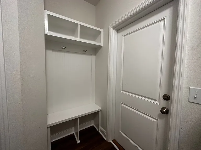 2918 Fontana St — Photo 17