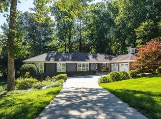 100 Hunters Glen Ct, Sandy Springs, GA 30328