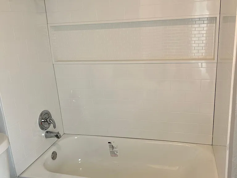 711 Harbour Town Dr — Photo 18