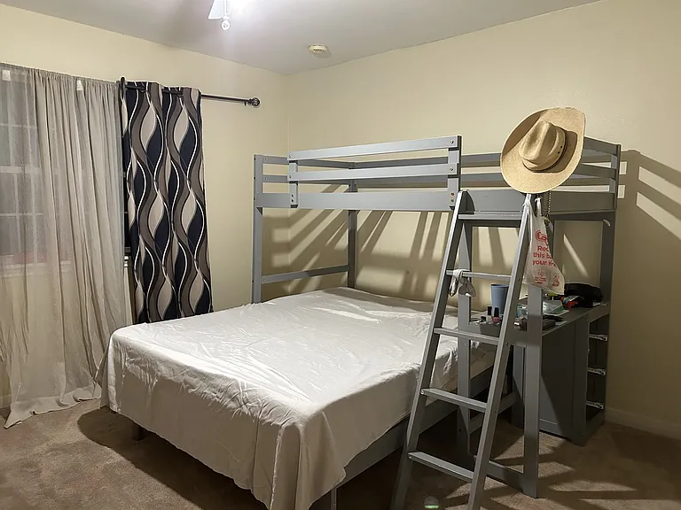 4820 Dellwood Ln — Photo 4